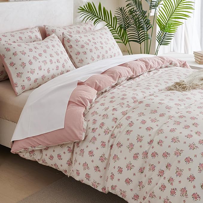 Queen Comforter Set Flowers Soft 3 Pieces Chic Crinkle Gauze Fabric Garden Style Floral Print Botanical Comforter for All Seasons Luxury Warmth Comfy Breathable with 2 Pillowcases
