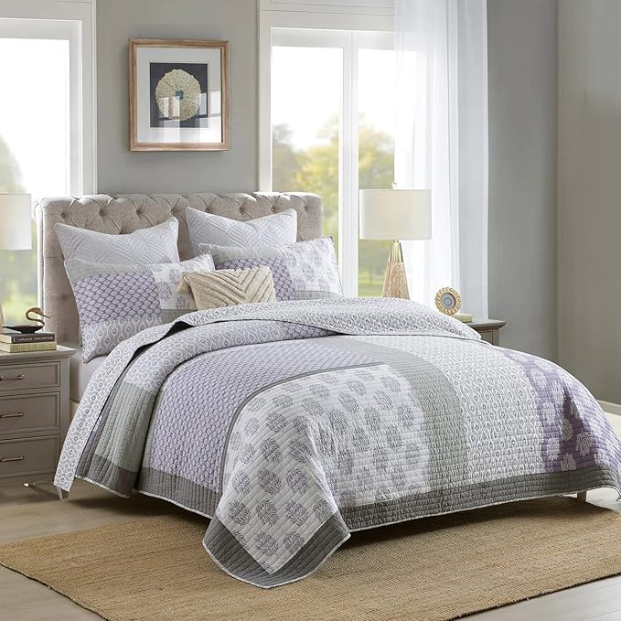 PANGUSHAN Quilt Set King Size, 100% Cotton Bedspread Quilt Bedding Set, Patchwork Reversible Floral Quilt for King Bed, Purple/Grey/White Bed Spread, Lightweight Comforter for All Season, 3 Pieces