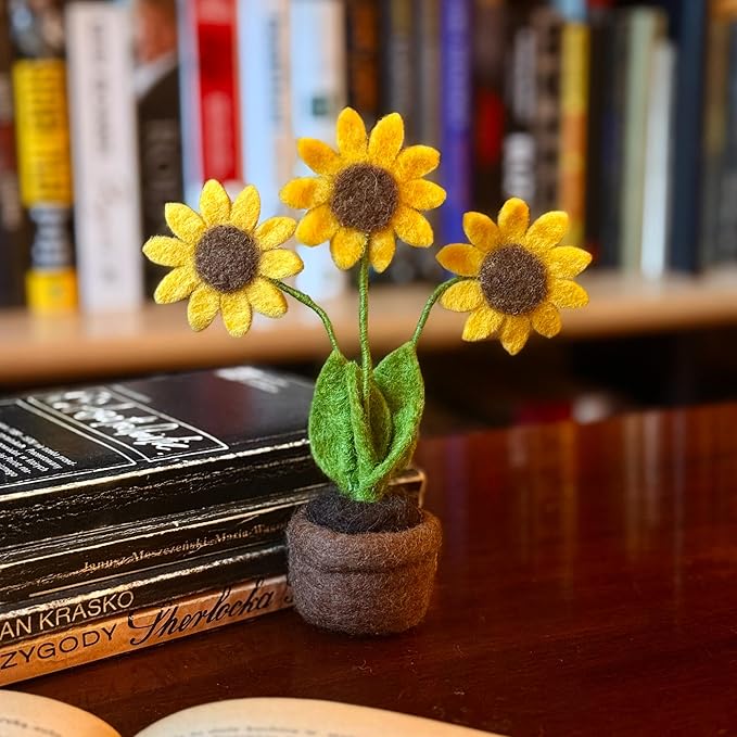 Glaciart One Wool Felt Sunflower in Pot – Handmade Knitted Flowers, Fake Plant Decor for Office Desk, Teacher Gifts, Graduation Presents, Home Decoration