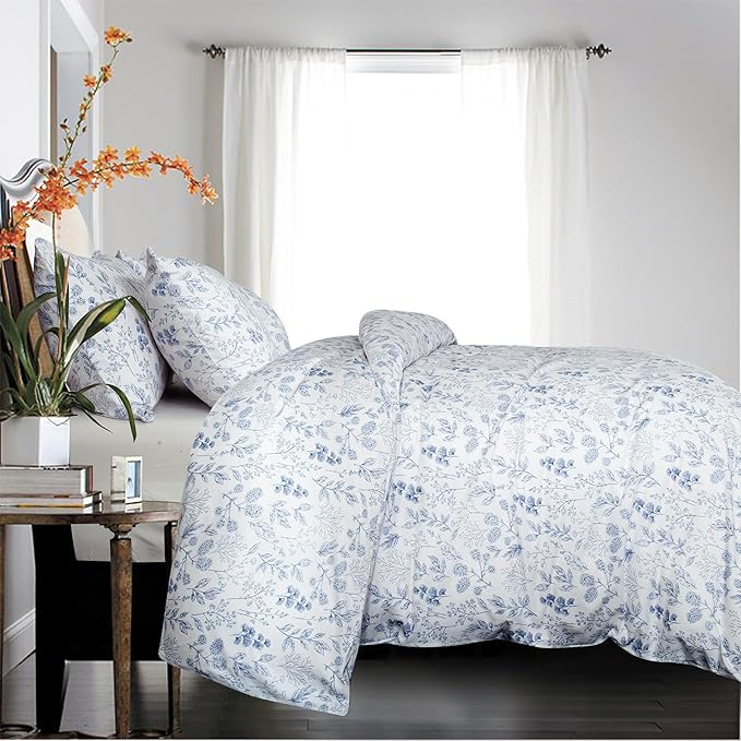 Floral Comforters Full Size 3-Piece Soft Chic Garden Style Blue Floral Print Lightweight Botanical Flower Comforter Set for All Seasons - 1 Comforter and 2 Pillowcases