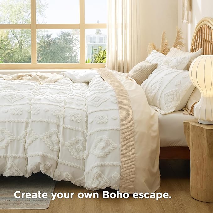 Bedsure Boho Duvet Cover King - White Tufted Boho Bedding, Farmhouse Shabby Chic Embroidery Bedding for All Seasons, 3 Pieces, 1 Soft Jacquard King Comforter Cover and 2 Pillow Shams
