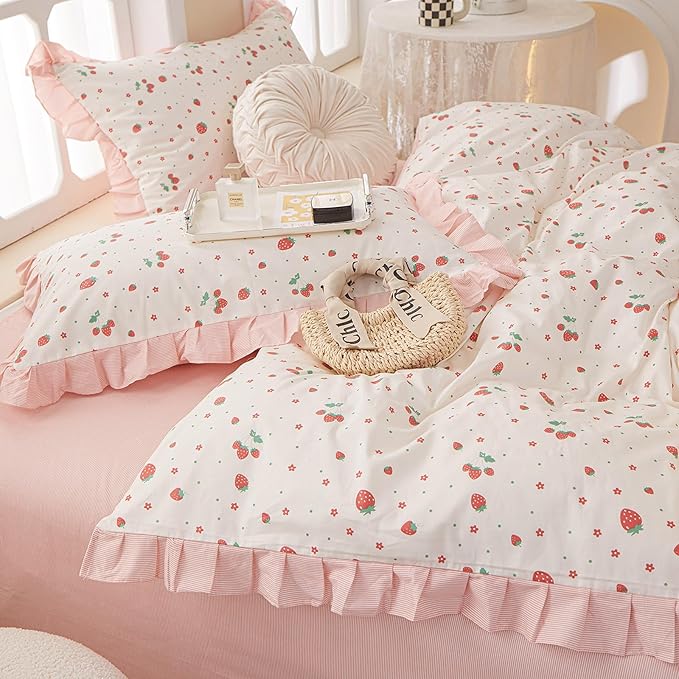 LifeTB Kawaii Pink Strawberry Duvet Cover Queen 100% Cotton Girls Princess Lace Duvet Cover Cute Strawberry Bedding Set Romantic Ruffle Comforter Cover Kids Kawaii Bedding Cover with 2 Pillowcases
