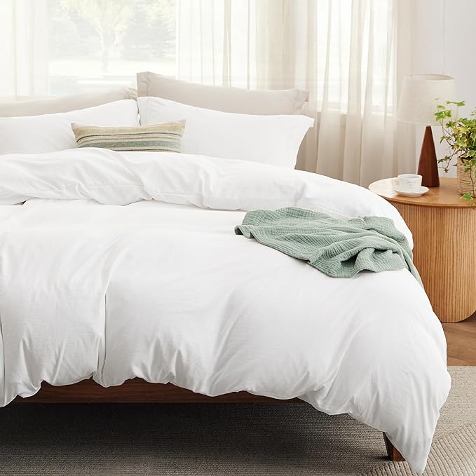 Bedsure Twin Size Duvet Cover with Fitted Sheet - 3 Pieces Prewashed Cotton-Like Extra Soft Bedding Set, Includes 1 Duvet Cover 68x90 Inches with Zipper Closure, 1 Pillow Sham, 1 Fitted Sheet, White