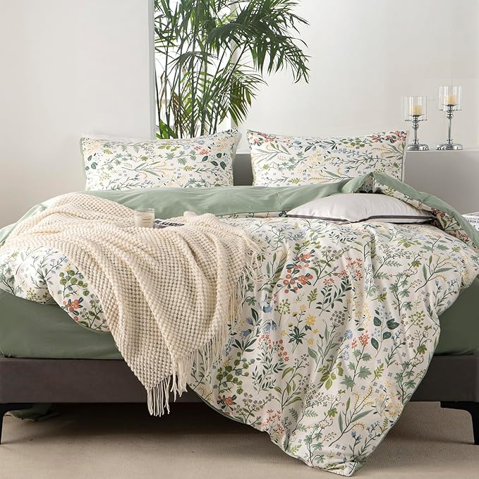 Floral Comforter Set King Soft Bedding Comforter Set 3 Pieces Lightweight Garden Style Green Red Flower Print Botanical Flowers Comforter Set 1 Comforter and 2 Pillowcases (Floral, King)