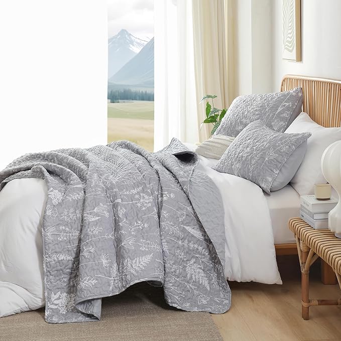 JANZAA Quilts Queen Size Bed Spread Botanical 3 Pieces Quilts Queen Size Sets with Floral Pattern Lightweight Microfiber Bedding Reversible 1 Quilt and 2 Pillow Cases-Grey
