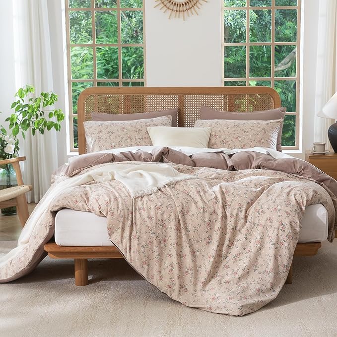 Queen Size Comforter Set Floral Soft 3 Pieces Chic Crinkle Gauze Fabric Garden Style Vintage Floral Print Botanical Comforter for All Seasons Luxury Warmth Comfy Breathable with 2 Pillowcases