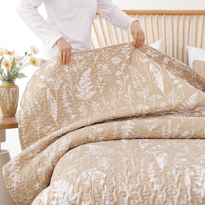JANZAA Quilts Queen Size Taupe Quilt Botanical with Floral Pattern Microfiber Bedspreads Queen Size 3 Pieces Lightweight Comforter Reversible Bedding Set with 2 Pillow Cases