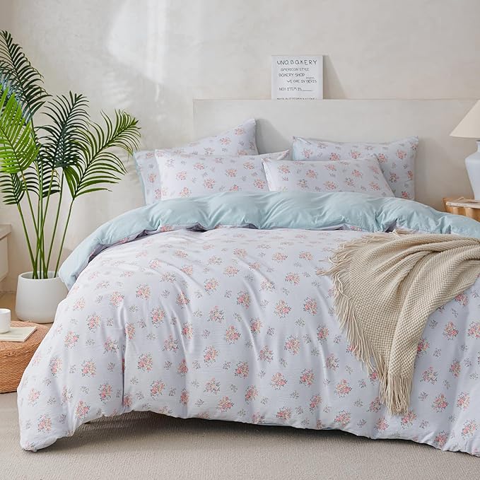 King Size Floral Comforter 3 Pieces Soft Chic Crinkle Gauze Fabric Garden Style Flower Print Botanical Comforter for All Seasons Luxury Warmth Comfy Breathable with 2 Pillowcases