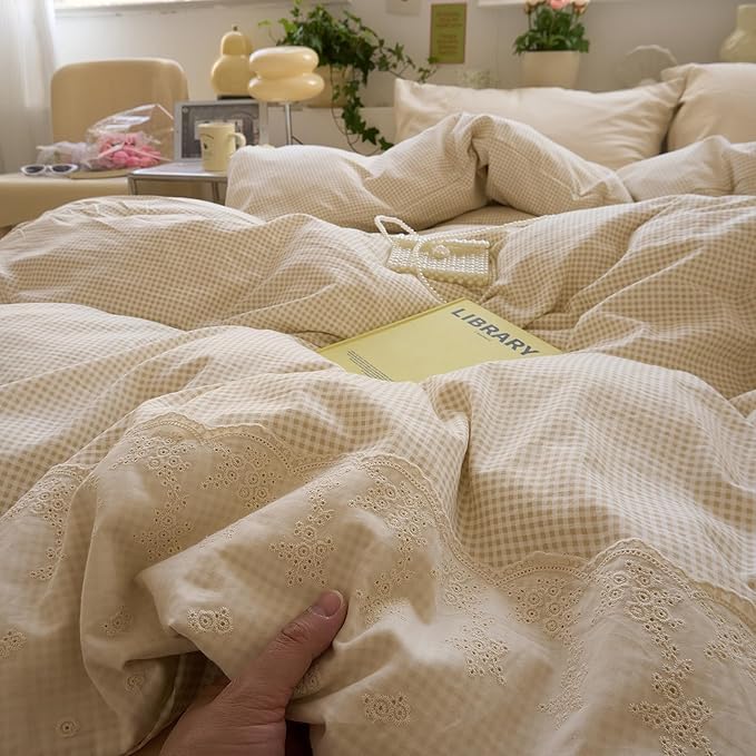 LifeTB Tan Gingham Duvet Cover King 3 Pieces Romantic Lace Duvet Cover Vintage Plaid Checkered Comforter Cover with 2 Pillowcases Soft Microfiber Beige Tan Grid Farmhouse Gingham Bedding Set