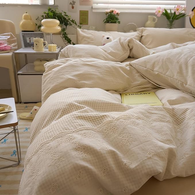 LifeTB Tan Gingham Comforter Set Twin XL Princess Lace Style Vintage Plaid Checkered Comforter with 2 Pillowcases Fluffy Soft Breathable Farmhouse Grid Bedding Set Beige Taupe Plaid Comforter Set