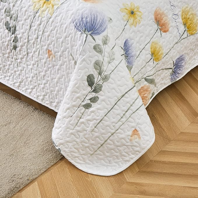 Dinjoy Floral Quilt Set Twin Size, Blue Yellow Bedspreads 2 Pieces Cute Bedding Set Lightweight Farmhouse Quilts Soft Flower White Coverlet Bed Sets for Summer Women 68"x86"