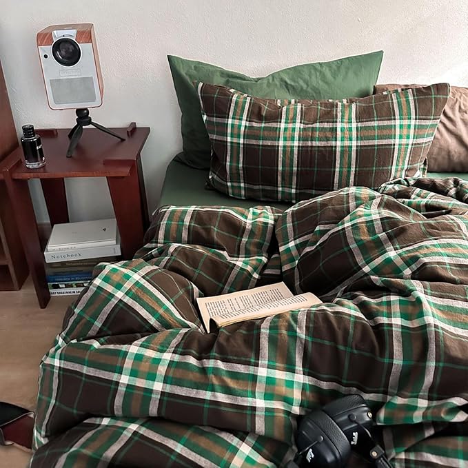 LifeTB Queen Comforter Set Brown Green Plaid Comforter Set, 3 Pieces Vintage Plaid Checkered Comforter with 2 Pillowcases, Fluffy Soft Breathable Grid Pattern Farmhouse Gingham Bedding Set Queen