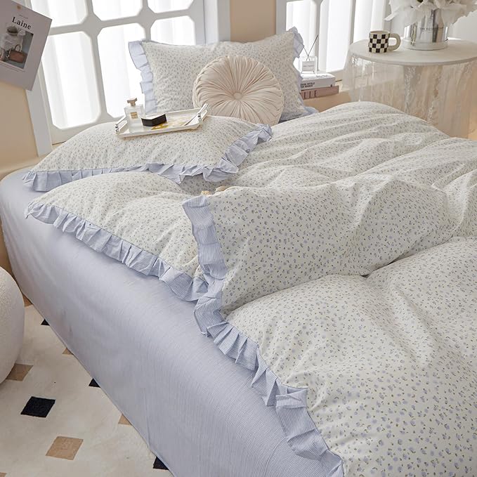 Blue Floral Comforter Set Full White Soft Ruffle Comforter Set Fluffy Cottagecore Floral Bedding Set for Girls Women Vintage Flowers Botanical Comforter with 2 Pillowcases for All Seasons Full Size