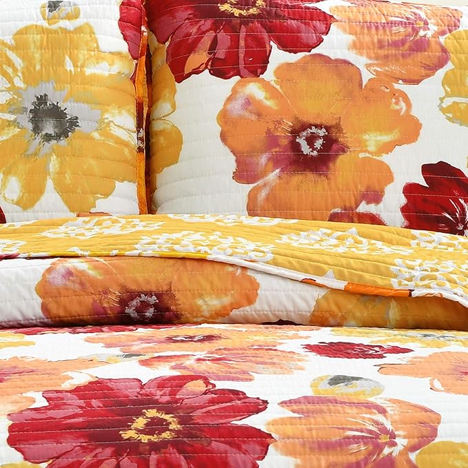 Lush Decor Leah Reversible Floral Quilt Set, 3 Piece Set, King, Red & Orange - Watercolor Botanical - Cottage Core - French Country Decor- Bedding Queen Size