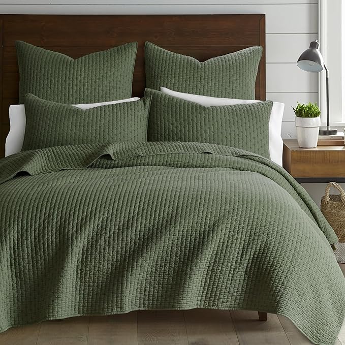 Levtex Home Cross Stitch Reversible Full/Queen Quilt Set (88x92in) and 2 Pillow Shams (26x20in) - Stitch Texture - Forest Green - Cotton Full/Queen Size Quilt Bedding Set - Lightweight Soft Pre-Washed