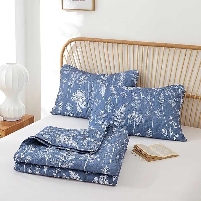 JANZAA Quilt King Size Infinity Blue Quilt Bed Spread Boho Quilt with Floral Pattern Microfiber Quilts Set 3 Pieces Lightweight Comforter Reversible Bedding Set,1Quilt 104x90 inches, 2 Pillowcases
