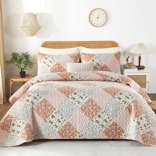 Dinjoy Floral Plaid Patchwork Quilt Set King Size, Reversible Pink Bedding Set Soft Microfiber Lightweight Bedspread Coverlet 3 Piece Fall Autumn Summer Use (110x90 inches)