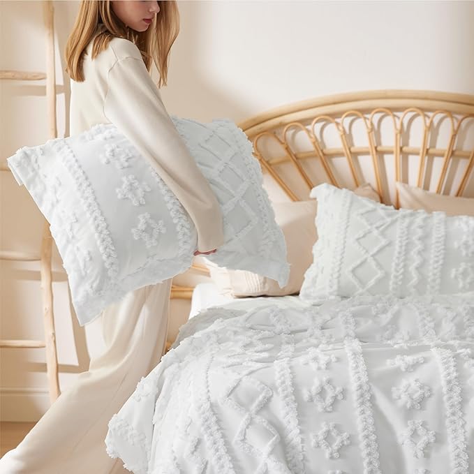 Bedsure Boho Twin Duvet Cover, Soft & Comfortable Elegant Design Boho Bedding for Decoration, Machine Washable Comforter Cover for All Seasons,Includes 1 Duvet Cover & 1 Pillow Sham,White