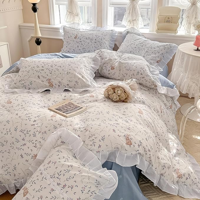 VM VOUGEMARKET Queen Comforter Set White Blue Girls Romantic Ruffle Comforter with 2 Pillow Shams Vintage Cozy Bed Comforter Set for All Seasons(Queen,Rabbit)