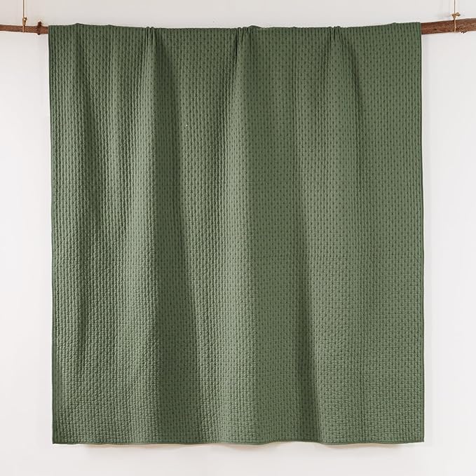Levtex Home Cross Stitch Reversible Twin XL/Twin Quilt Set (68x86in) with 1 Pillow Sham (26x20in) - Stitch Texture - Forest Green - Cotton Twin Size Quilt Bedding Set - Lightweight, Soft, Pre-Washed
