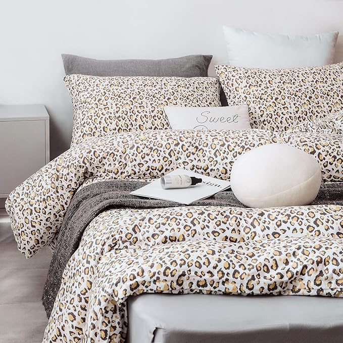 LifeTB Boho Leopard Print Comforter Set Full Size Beige Brown Animal Cheetah Print Comforter Fluffy Soft Leopard Print Floral Bedding Comforter Full with 2 Pillowcases Vintage Full Size Comforter Set