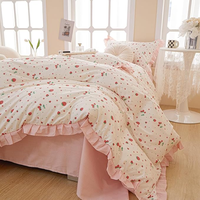 LifeTB Kawaii Pink Strawberry Duvet Cover Queen 100% Cotton Girls Princess Lace Duvet Cover Cute Strawberry Bedding Set Romantic Ruffle Comforter Cover Kids Kawaii Bedding Cover with 2 Pillowcases