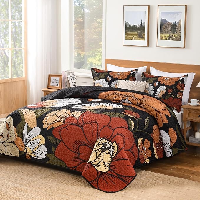Andency Floral Boho Super King Quilt Bedding Set Black, 3 Pieces Farmhouse Flower Botanical Bedspreads with 2 Shams, Soft Reversible Lightweight Microfiber Coverlet Set for All Season, 120"x120"