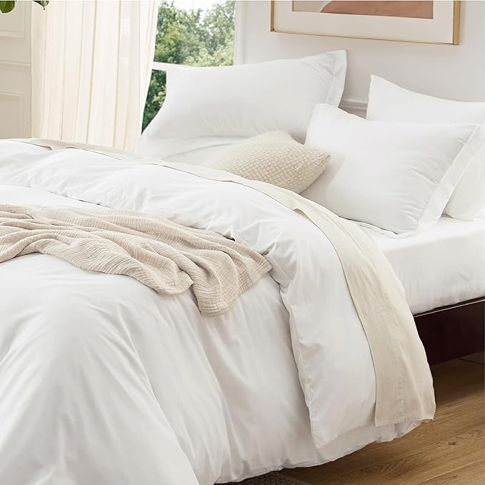 Bedsure Duvet Cover with Fitted Sheet Queen - 6 Pieces, Deep Pocket, Hotel Luxury Soft Double Brushed Bedding Set, 1 Duvet Cover, 1 Fitted Sheet, 2 Pillow Shams, 2 Pillowcases, NO Comforter, White