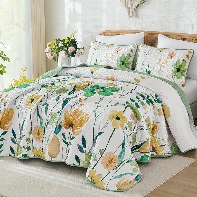 Anibedding Green Quilt Set King Size, Floral Bedspread with 2 Pillowcases, Soft Microfiber Lightweight Coverlet Bedding Set for All Season(104"x90")