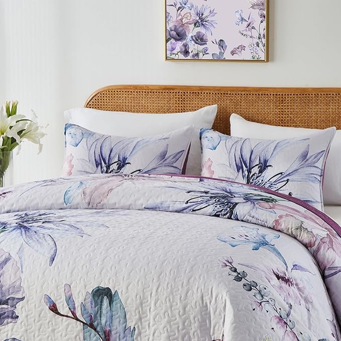 Yogeneg King Size Quilt Set, Elegant Floral Botanical Pattern Purple Bedding Set,3 Piece Lightweight Soft Summer Bedspread Coverlet with 2 PIillow Sham for All Season(Purple Floral,110"x96")