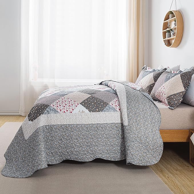 HoneiLife Oversized Queen Bedspread - 106"x106" Quilt Sets 3-Piece, Rustic Bedding Sets Queen Size, Queen Quilt Bedding Set for All Season Use, Patchwork Coverlet for Queen Beds