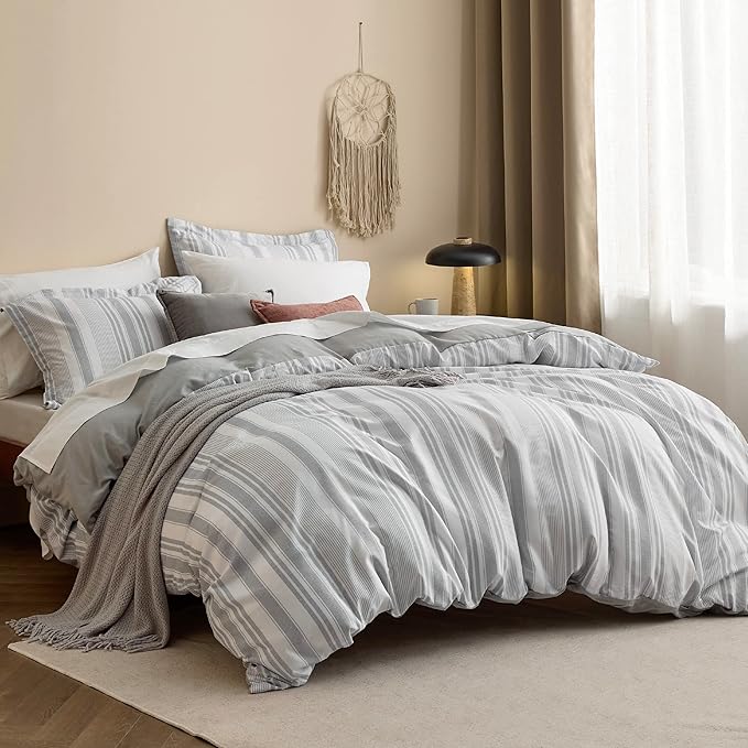 Bedsure Duvet Cover Queen Size - Striped Reversible Duvet Cover Set with Zipper Closure, 3 Pieces Grey Bedding Set with 8 Corner Ties and 2 Pillow Shams 20"x26"