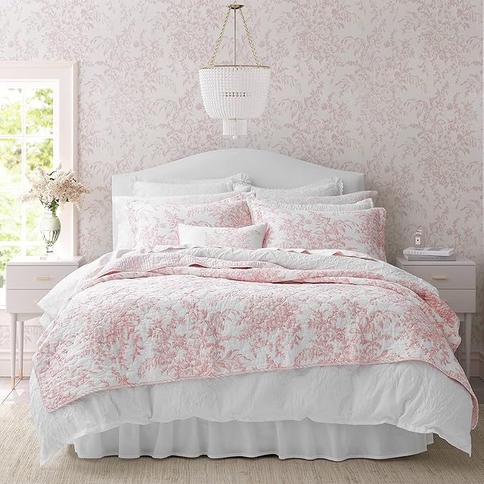 Laura Ashley - Twin Quilt Set, Soft & Reversible Cotton Floral Bedding with a Medium Weight Feel, 2 Piece Bed Set with Matching Pillowcase (Bedford Pink)