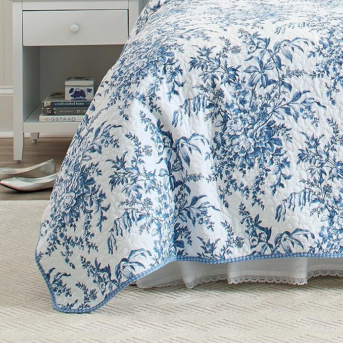 Laura Ashley - Twin Quilt Set, Reversible Cotton Bedding with Matching Sham, Medium-Weight for Year Round Use, Dorm Essentials (Bedford Delft Blue)