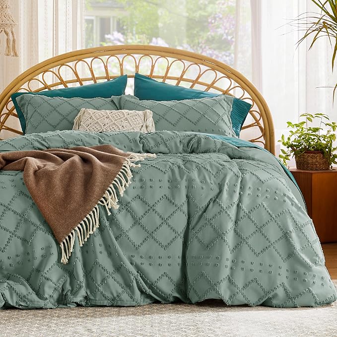 Bedsure Boho Cal King Duvet Cover - Green Breathable & Soft Boho Bedding, Machine Washable Comforter Cover for All Seasons, Includes 1 Duvet Cover 104"x98" with 2 Pillow Shams & Zipper Closure