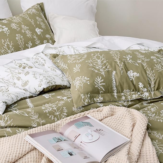 Bedsure Duvet Cover Queen Size - Reversible Olive Green Queen Duvet Cover Set with Zipper Closure, 3 Pieces Floral Patterned Bedding Set with 8 Corner Ties and 2 Pillow Shams