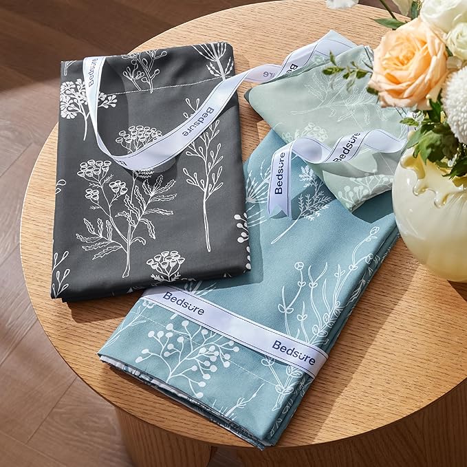 Bedsure Oversized Queen Comforter Set - Dark Grey Bed Set, 3 Pieces Cute Floral Bedding, 1 Soft Reversible Botanical Flowers Comforter and 2 Pillow Shams
