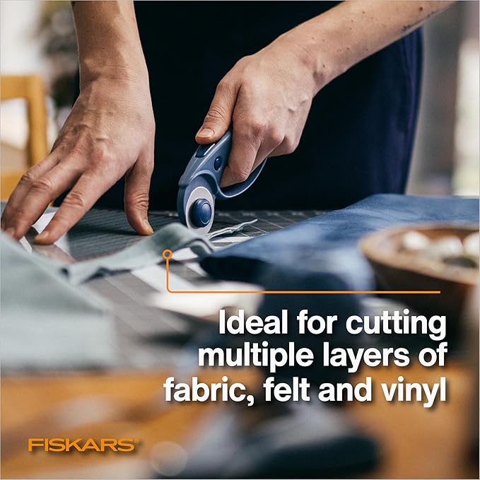 Fiskars Loop Rotary Cutter, Explore Collection Mountain Haze, Precision-Ground Steel Blade for Fabric, Felt and Vinyl, 45mm