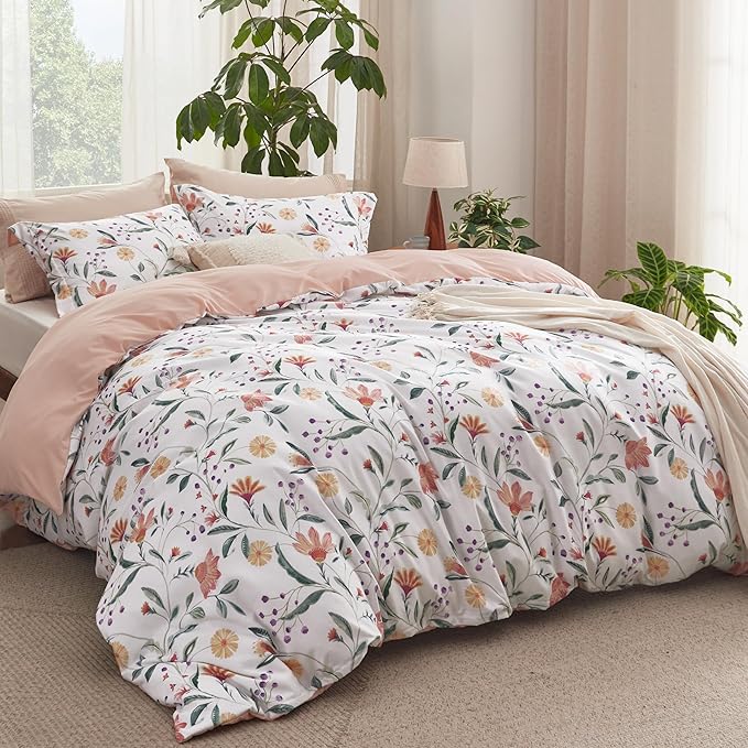 Bedsure Duvet Cover King Size - Reversible Floral Duvet Cover Set with Zipper Closure, 3 Pieces Pale Blush Bedding Set with 8 Corner Ties and 2 Pillow Shams 20"x36"