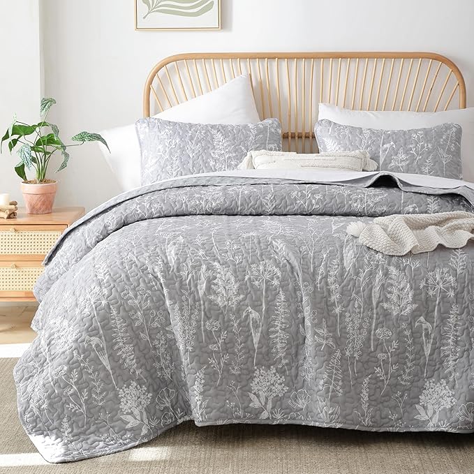 Janzaa Twin Boho Quilt Set - Grey Floral Pattern Microfiber Quilt & Pillowcase, 66x90 inches