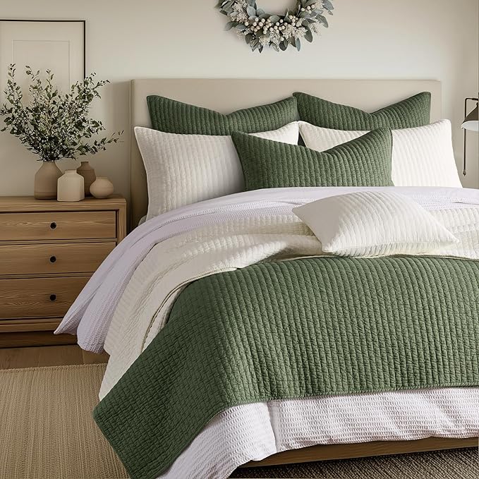 Levtex Home Cross Stitch Reversible Twin XL/Twin Quilt Set (68x86in) with 1 Pillow Sham (26x20in) - Stitch Texture - Forest Green - Cotton Twin Size Quilt Bedding Set - Lightweight, Soft, Pre-Washed