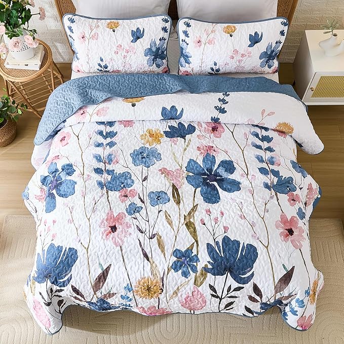 Anibedding Dark Blue Quilt Set King, Floral Bedspread Soft Microfiber Lightweight King Size Quilt Bedding Sets Flower Coverlet for All Season(King, 104"x90")