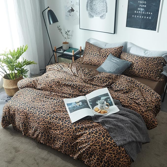 LifeTB Leopard Print Comforter Set Queen Size Animal Cheetah Printed Comforter Soft Fluffy Brown/Black Floral Bedding Comforter with 2 Pillowcases Farmhouse Leopard Pattern Queen Size Comforter Set