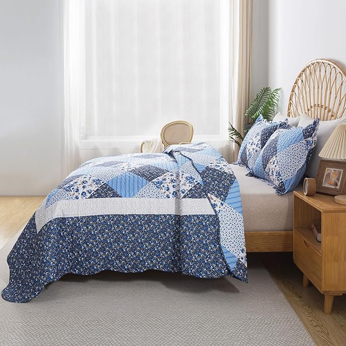 HoneiLife California King Quilt 120x120-3 Pcs Oversized King Bedspreads, Extra Large Quilt Sets All Season Use,Rustic Bedding Sets King Size,Reversible Coverlet Microfiber Bed Quilts, Blue